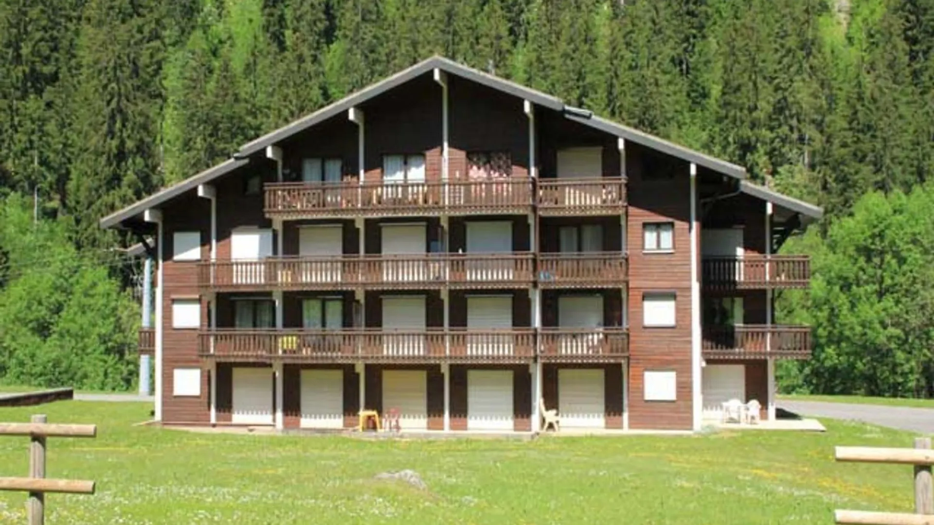 Apartment Appartement Cosy 4 Pers Avec Wi-Fi, Parking, Terrasse A Chatel - Fr-1-198-256