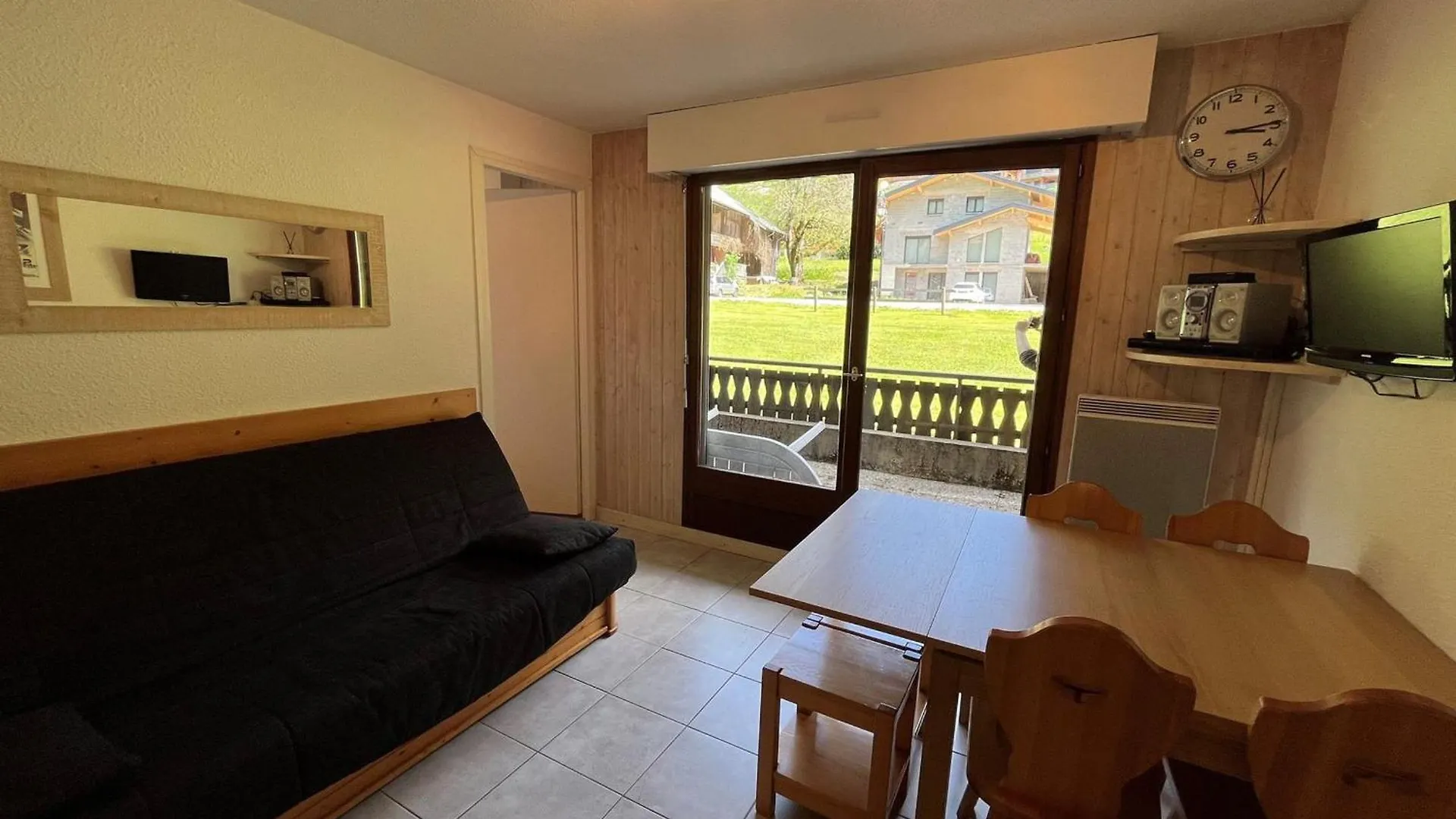 Apartment Appartement Cosy 4 Pers Avec Wi-Fi, Parking, Terrasse A Chatel - Fr-1-198-256